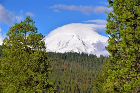 Where To Go Lake Camping in California - Go Backpacking