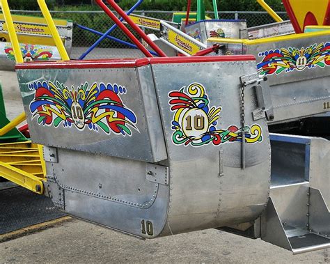 Amusement Park Ride Scrambler Photo, Happy Childhood Memories, Home ...