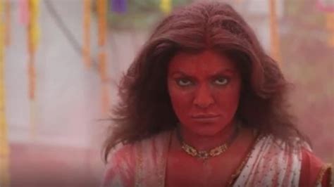 Aarya 2 first look: Sushmita Sen dons a fierce look in new teaser | Bollywood - Hindustan Times