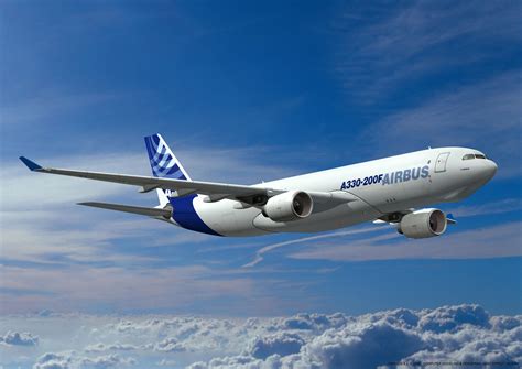 Airbus group : S'envole de 5%, les avis des analystes sur l'accord avec Bombardier - BFM Bourse