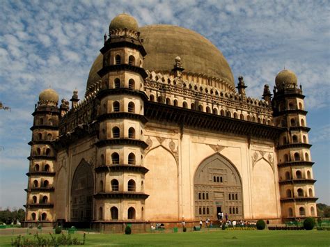 Plan A Trip To Bijapur (A Holy Place of Karnataka)