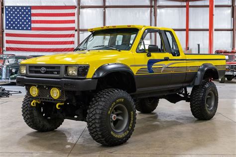 1993 Toyota Pickup | GR Auto Gallery