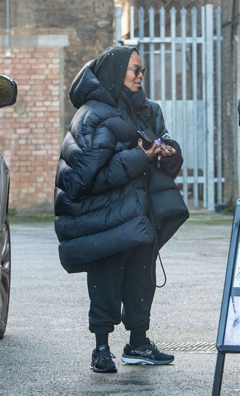 JANET JACKSON Arrives at Dance Studio in London 02/11/2023 – HawtCelebs