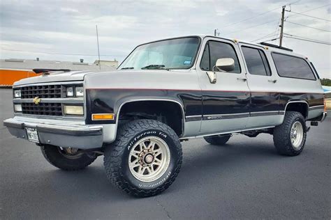 This Vintage Chevy Suburban Camper Is an Overlander Unlike Any Other ...