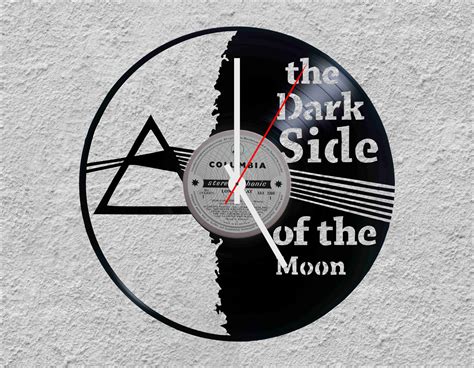 Pink Floyd/The Dark Side Of The Moon LP Vinyl Clock – Uber Cool design