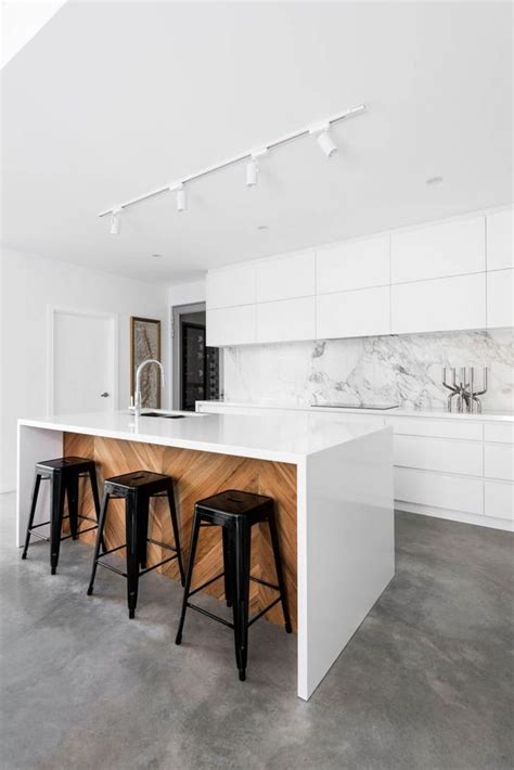 25 Marble Kitchen Backsplashes For A Refined Touch - DigsDigs