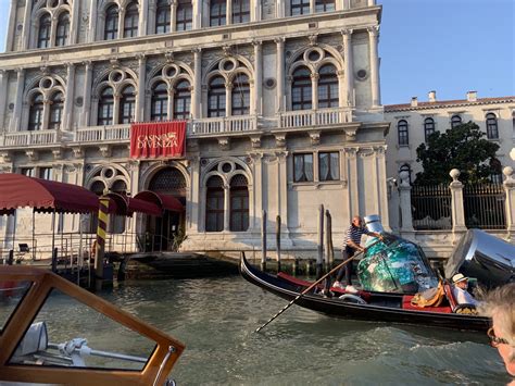 Venice LUXURY Private Day Tour with Gondola ride – from Rome – Ultimate Explora