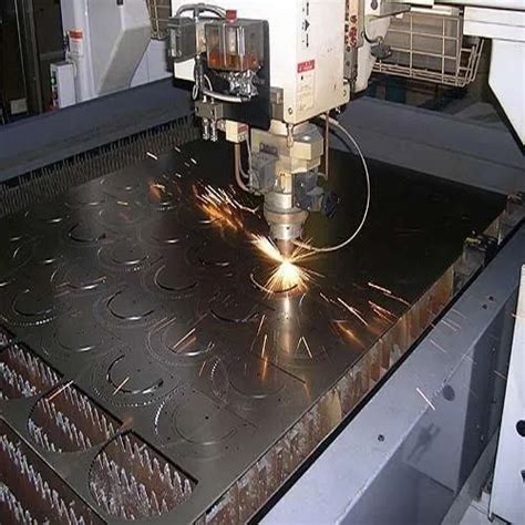 Stainless Steel Sheet Cutting Services in Kolkata | ID: 20610924988