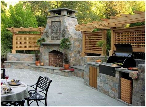 10 Amazing Outdoor Barbecue Kitchen Designs