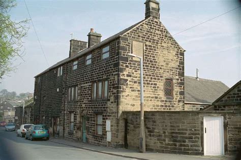 15, 17 and 19 Towngate, Penistone, South Yorkshire | Educational Images ...