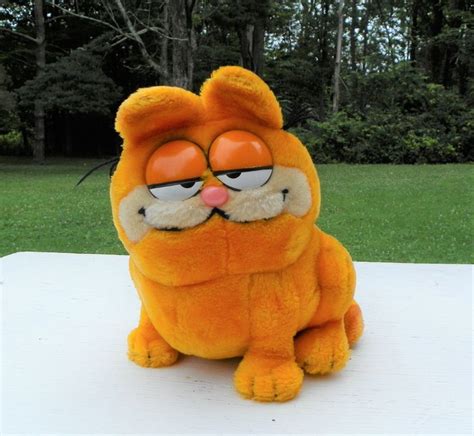 Vintage 1981 Garfield Dakin Plush Doll Stuffed Animal United Feature ...