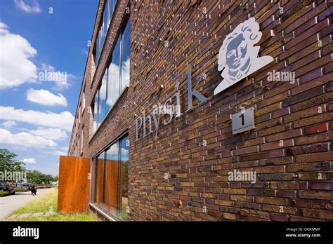 Max Planck Institute of Biophysics, MPIBP, research institute of the Stock Photo: 61986751 - Alamy