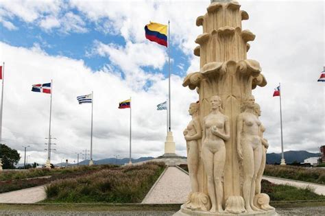 Distrito restauró el monumento a las Banderas en el sur de Bogotá | EL ...