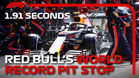 Red Bull's World Record Pit Stop | 2019 British Grand Prix - YouTube