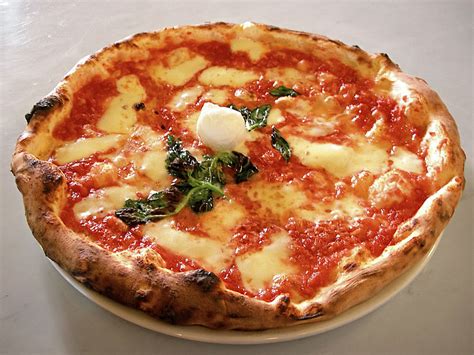 World’s Best Pizza Margherita Made By Australian Chef - Italy Travel