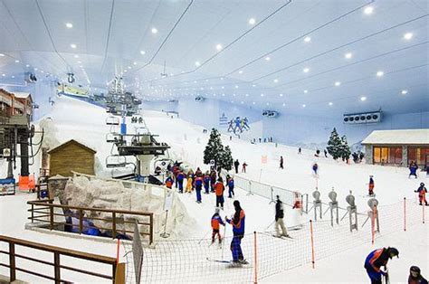 Ssurvivor: Emirates Mall Dubai Ski Slope