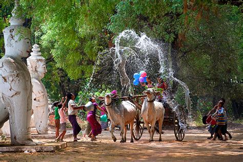 Myanmar Thingyan Water Festival - Vietnam Tour