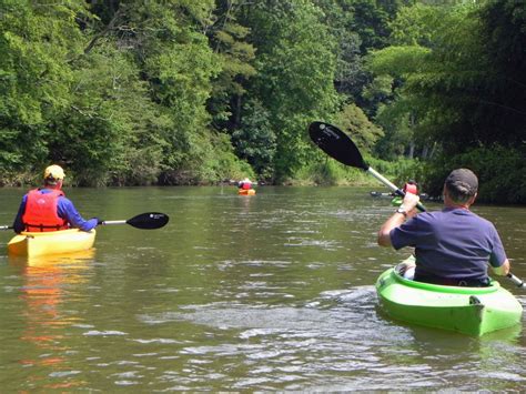 Kayaking the New River | Maximizing Luxury Travel