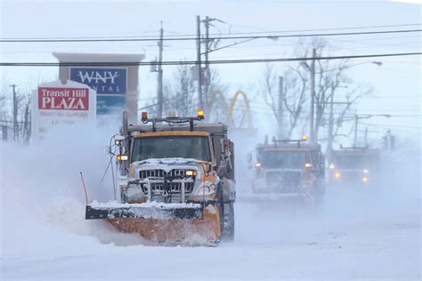 WATCH: Buffalo officials warn police will enforce driving ban after snow storm, flooding a risk ...