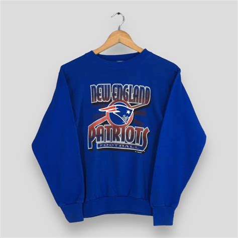 Vintage 1995 New England Patriots Football NFL Blue Sweatshirt Small New England Patriots ...