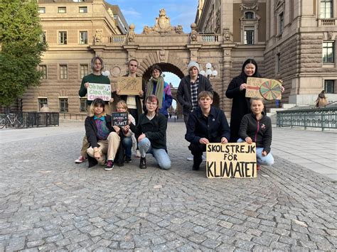 Greta Thunberg on Twitter: "School strike week 216. #FridaysForFuture #ClimateStrike # ...