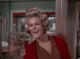 Samantha Bewitched GIF - Samantha Bewitched Wave - Discover & Share GIFs