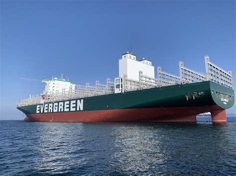 Evergreen strengthens its Transpacific network with 12k TEU newbuildings - Container News