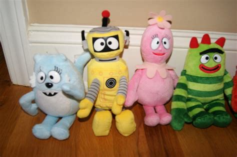 Yo Gabba Gabba Ty Plush complete set of 5 Plex Toodee Brobee Muno Foofa ...