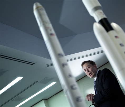 Elon Musk Plans Space-Based Internet Through Largest Ever Satellite Fleet | IBTimes UK