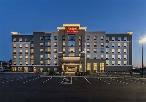 Hampton Inn & Suites Newport / Cincinnati - UPDATED 2021 Prices, Reviews & Photos (KY) - Hotel ...