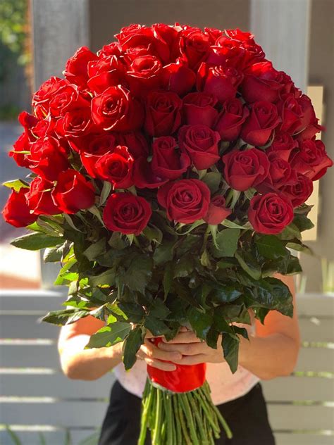 100 Long Stem Red Rose Bouquet – Helen Bye Flowers