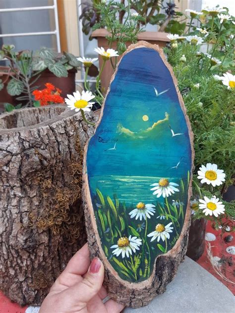 Daisy original painting Daisy painted wood Wood slice | Etsy in 2020 ...