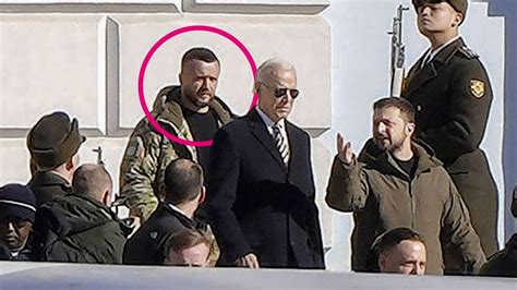 war | Zelenskyj's attractive bodyguard becomes a star on the internet ...