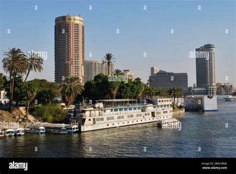 tower block in Dokki, Cairo, Egypt Stock Photo - Alamy