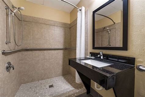 BEST WESTERN BRADBURY INN & SUITES - Updated 2024 Prices & Hotel ...