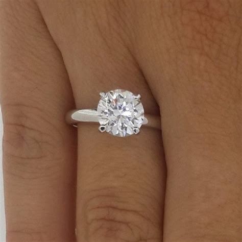 2 Carat Round Cut Diamond Engagement Ring | Ara Diamonds