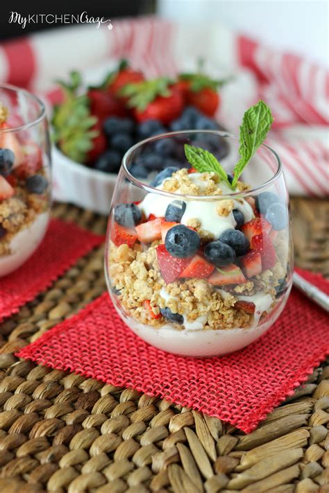 Berry Fruit and Yogurt Granola Parfait - My Kitchen Craze