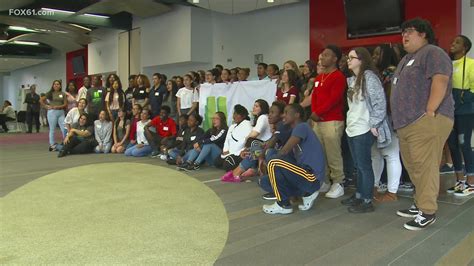 Hartford scholarship program recieves $1 million from city | fox61.com