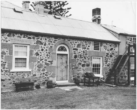 Tasmanian National Trust: National Trust Tasmanian Heritage Register Top 83-95