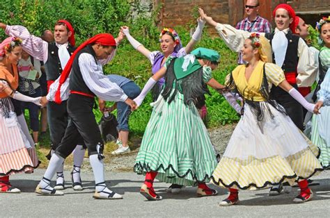 Traditional Catalan Dancers Editorial Stock Image - Image of music, catalonian: 97997589