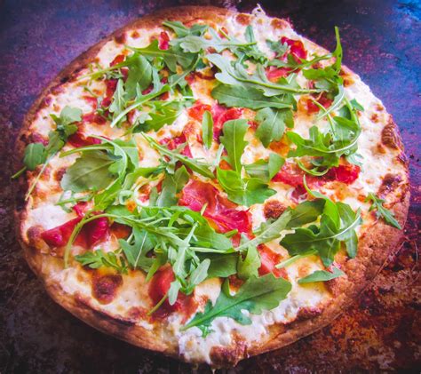 5 Ingredient Prosciutto Pizza - Sweetphi