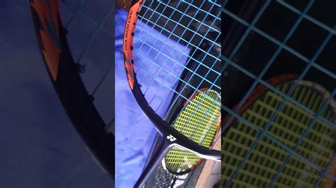 Yonex Astrox 100ZZ vs Yonex Duora 10 View - YouTube