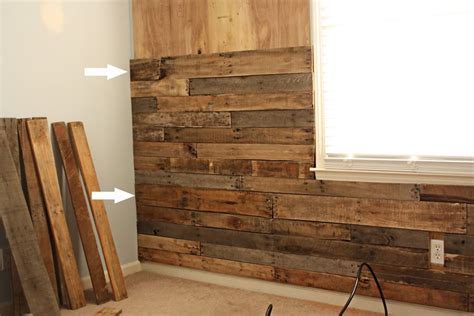 How to DIY a Pallet Accent Wall - Bower Power | Home, Rustic walls, Home diy