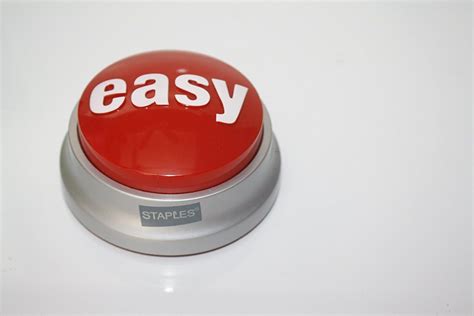 Staples Talking EASY BUTTON - Complete Red/Silver : Amazon.ca: Office Products