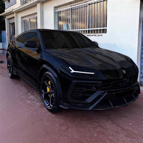 Matte black Lamborghini Urus Luxury Sports Cars, Top Luxury Cars, Super ...