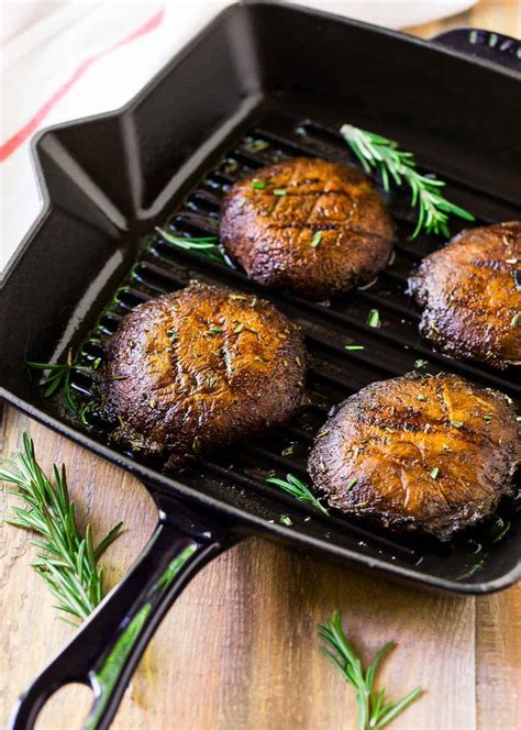 Grilled Portobello Mushrooms {Best Easy Marinade!} – WellPlated.com