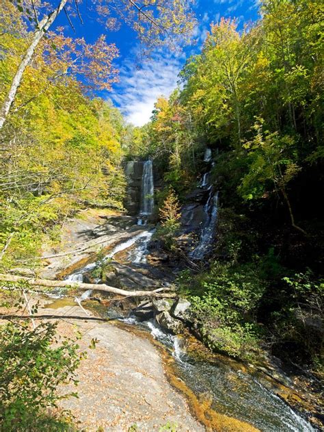 Everyone In South Carolina Must Visit This Epic Waterfall As Soon As Possible | South carolina ...