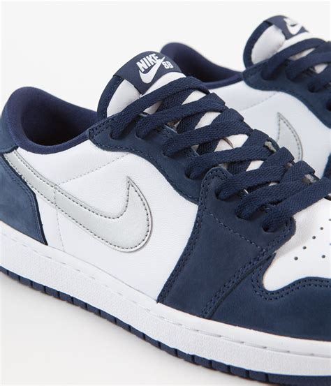 Nike SB Air Jordan 1 Low Shoes - Midnight Navy / Metallic Silver - Whi ...