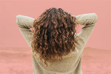 5 Ways to Manage Your Jewish Curls This Summer – Kveller