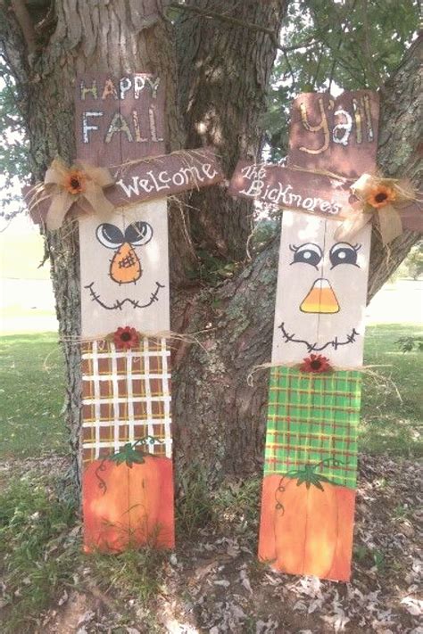Scarecrows made from fence wood Scarecrow | Fall crafts diy, Fence post crafts, Fall crafts
